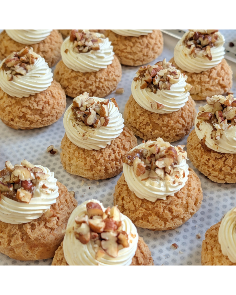 Mini choux vanille/caramel et noix de pécan